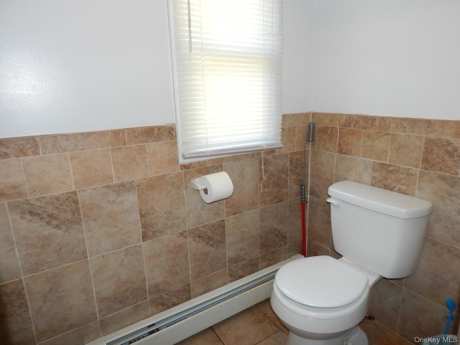 119 S Main Street B Property Photo 7