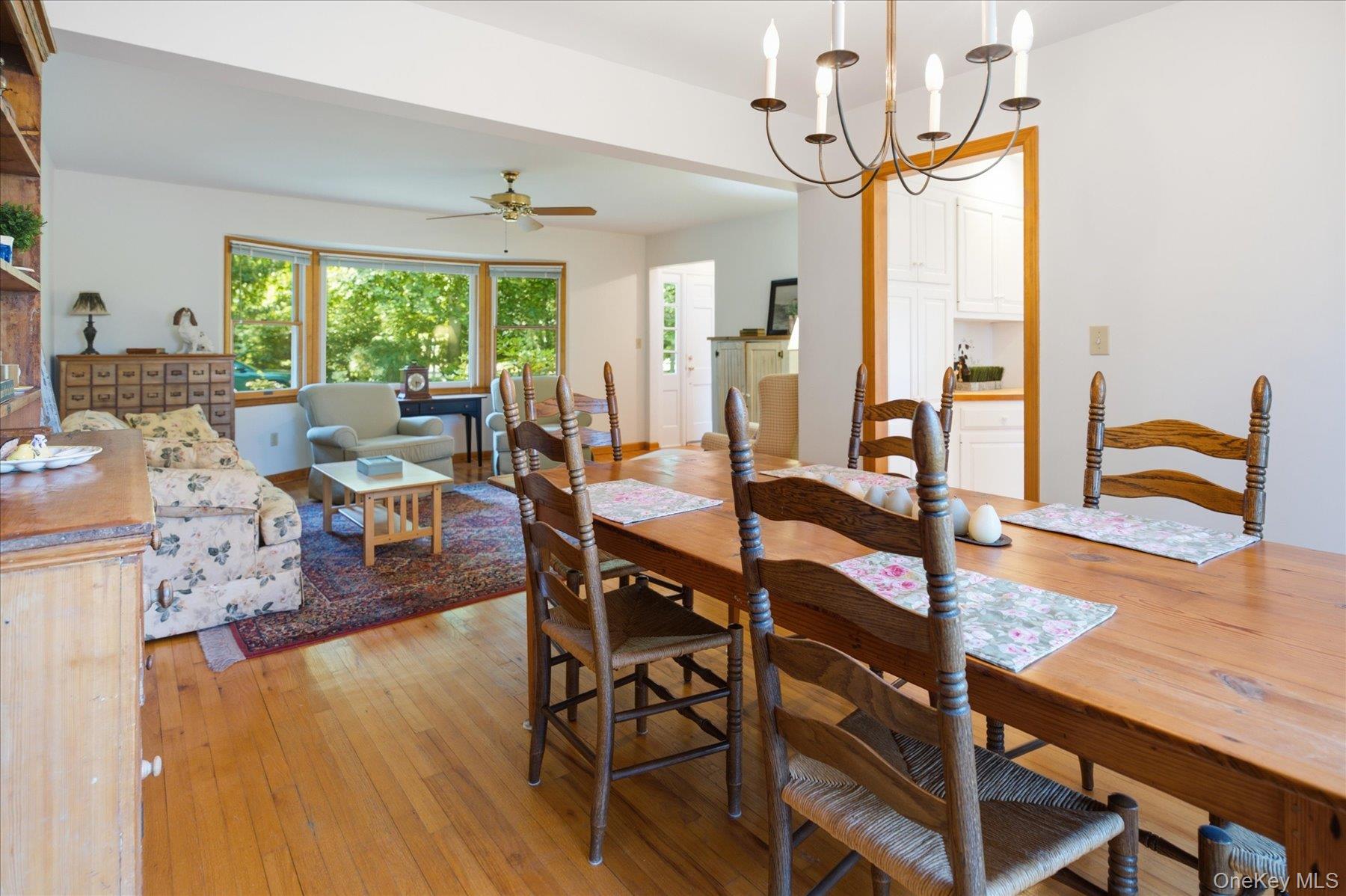 55 Leafy Way Property Photo 13
