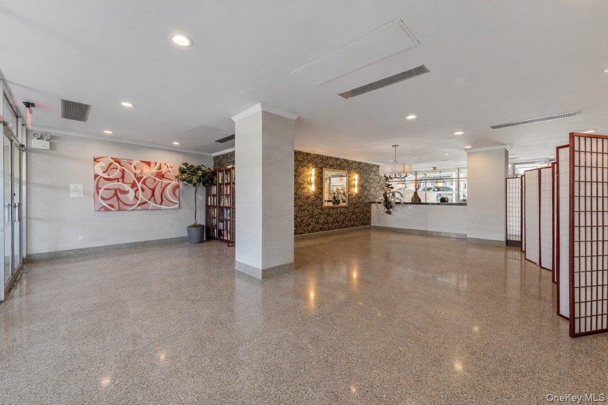 1401 Ocean Avenue 12b Property Photo 3