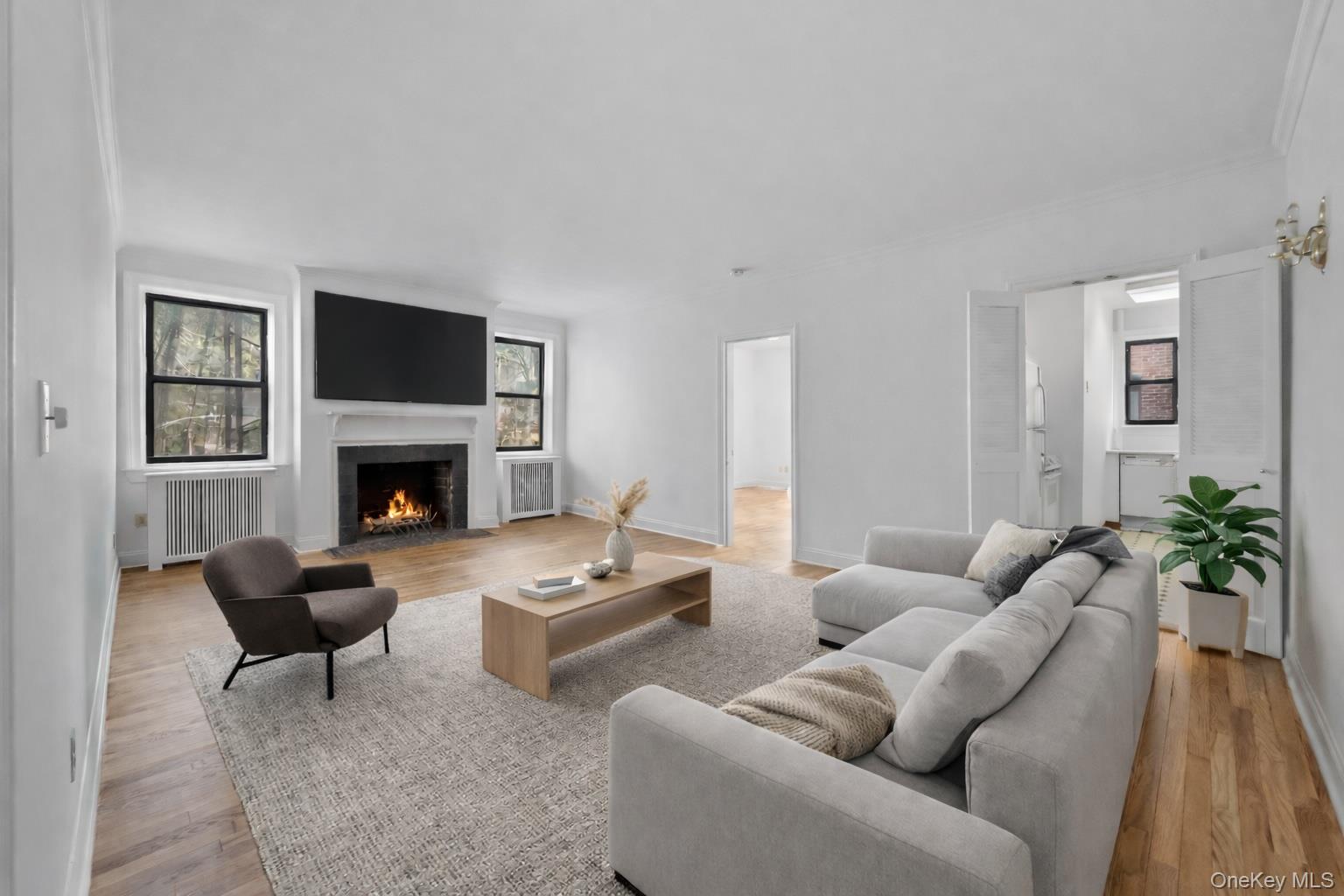 68 E Hartsdale Avenue 4e Property Photo 2