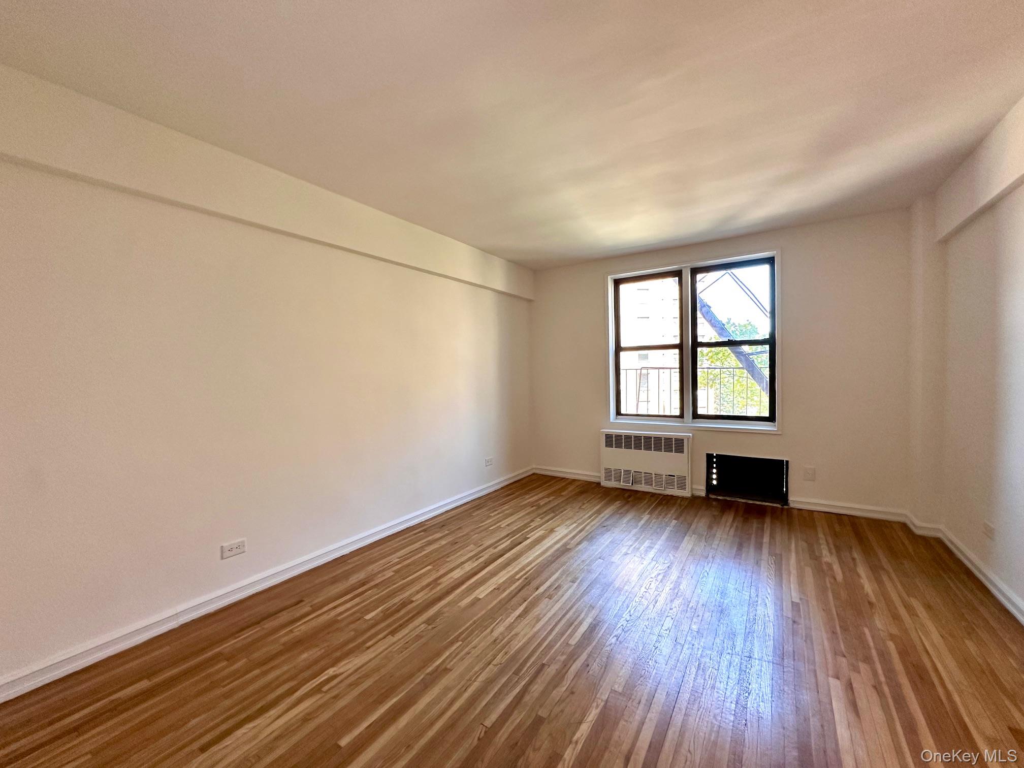 100-25 Queens Boulevard 5g Property Photo 12