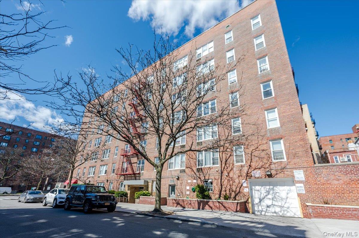 1332 Metropolitan Avenue 4k Property Photo 1