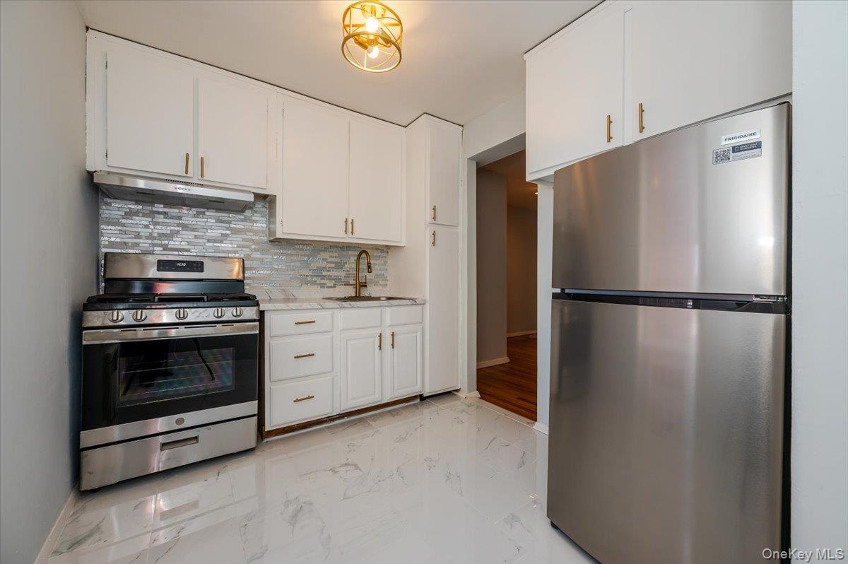 1332 Metropolitan Avenue 4k Property Photo 7