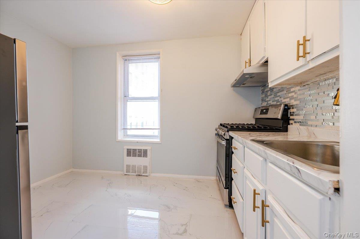 1332 Metropolitan Avenue 4k Property Photo 8