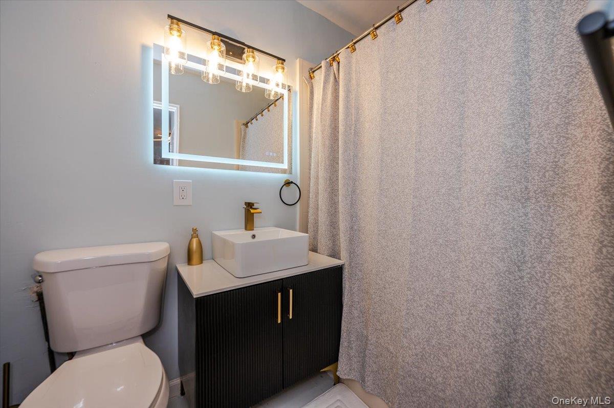 1332 Metropolitan Avenue 4k Property Photo 13