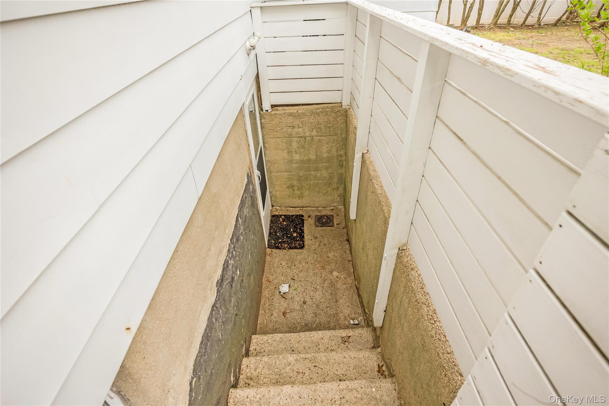 204 Franklin Avenue Property Photo 12