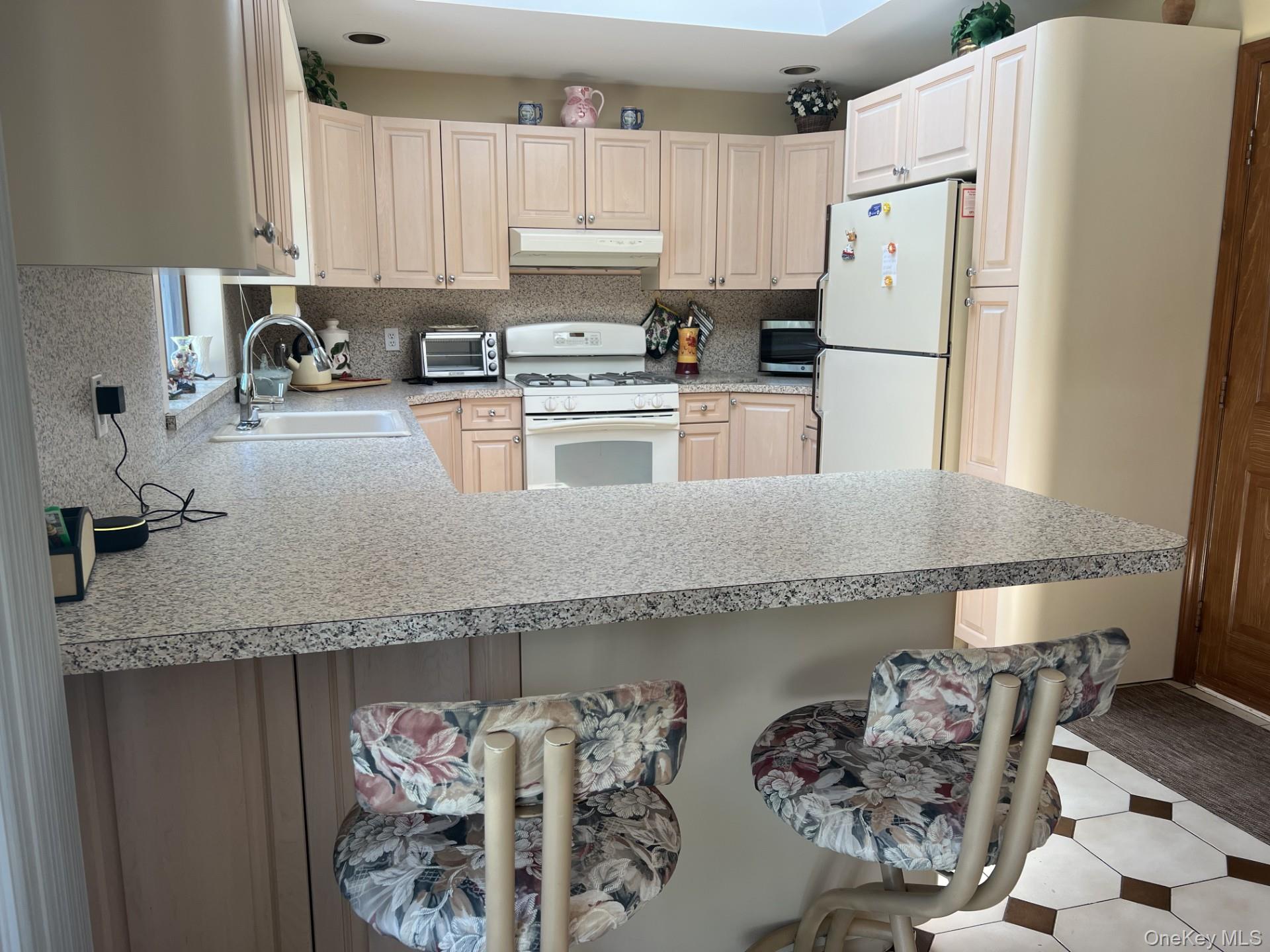 215 Leon Road Property Photo 4