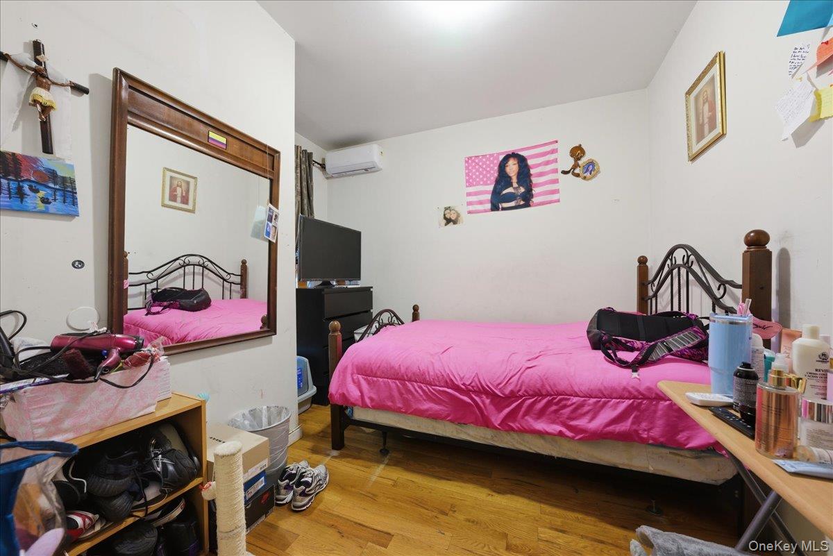 1268 Findlay Avenue Property Photo 9