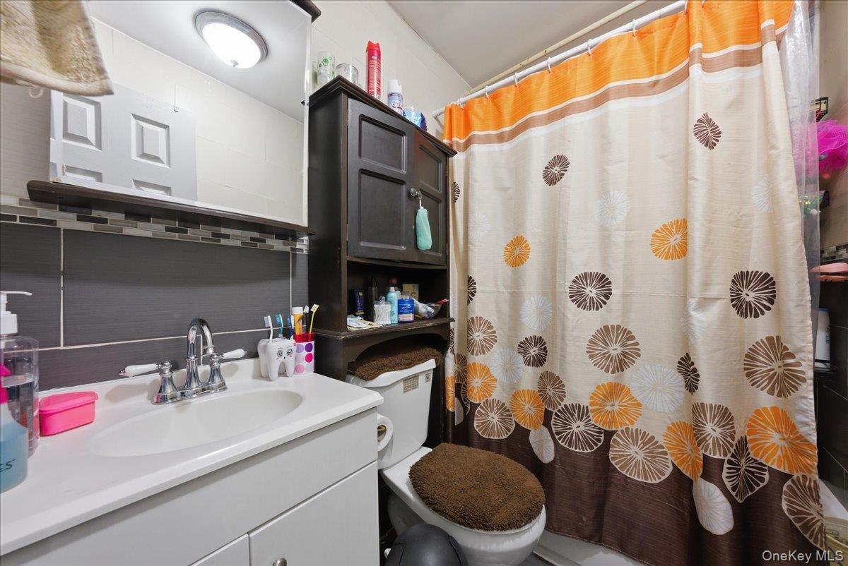 1268 Findlay Avenue Property Photo 10