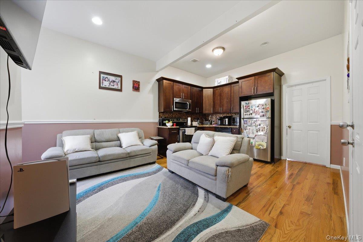 1268 Findlay Avenue Property Photo 14