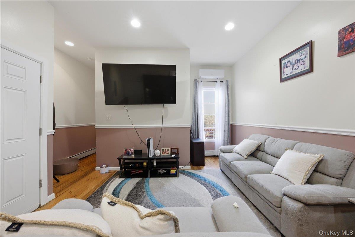 1268 Findlay Avenue Property Photo 16