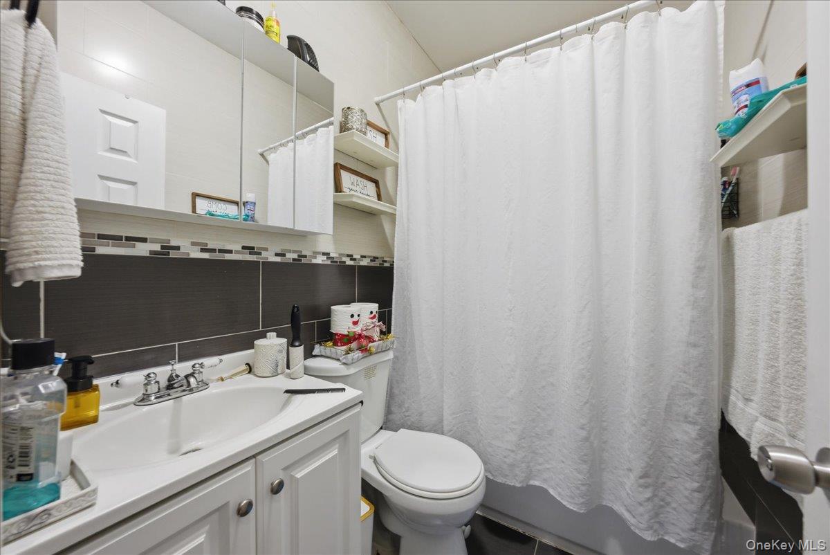 1268 Findlay Avenue Property Photo 22