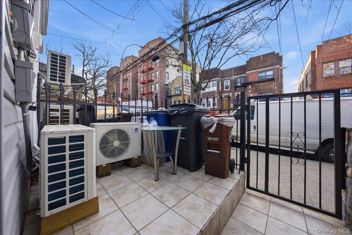 1268 Findlay Avenue Property Photo 27