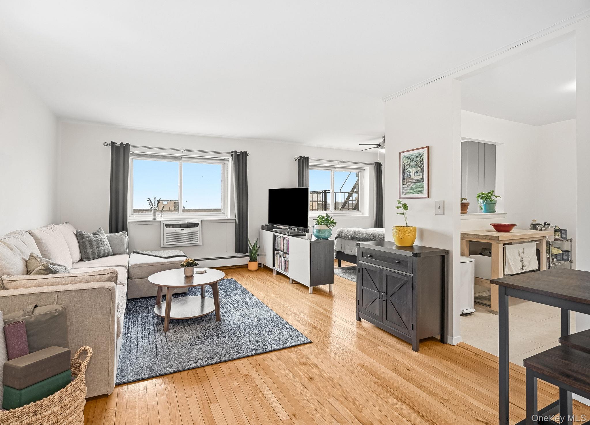 395 Westchester Avenue 6i Property Photo 5