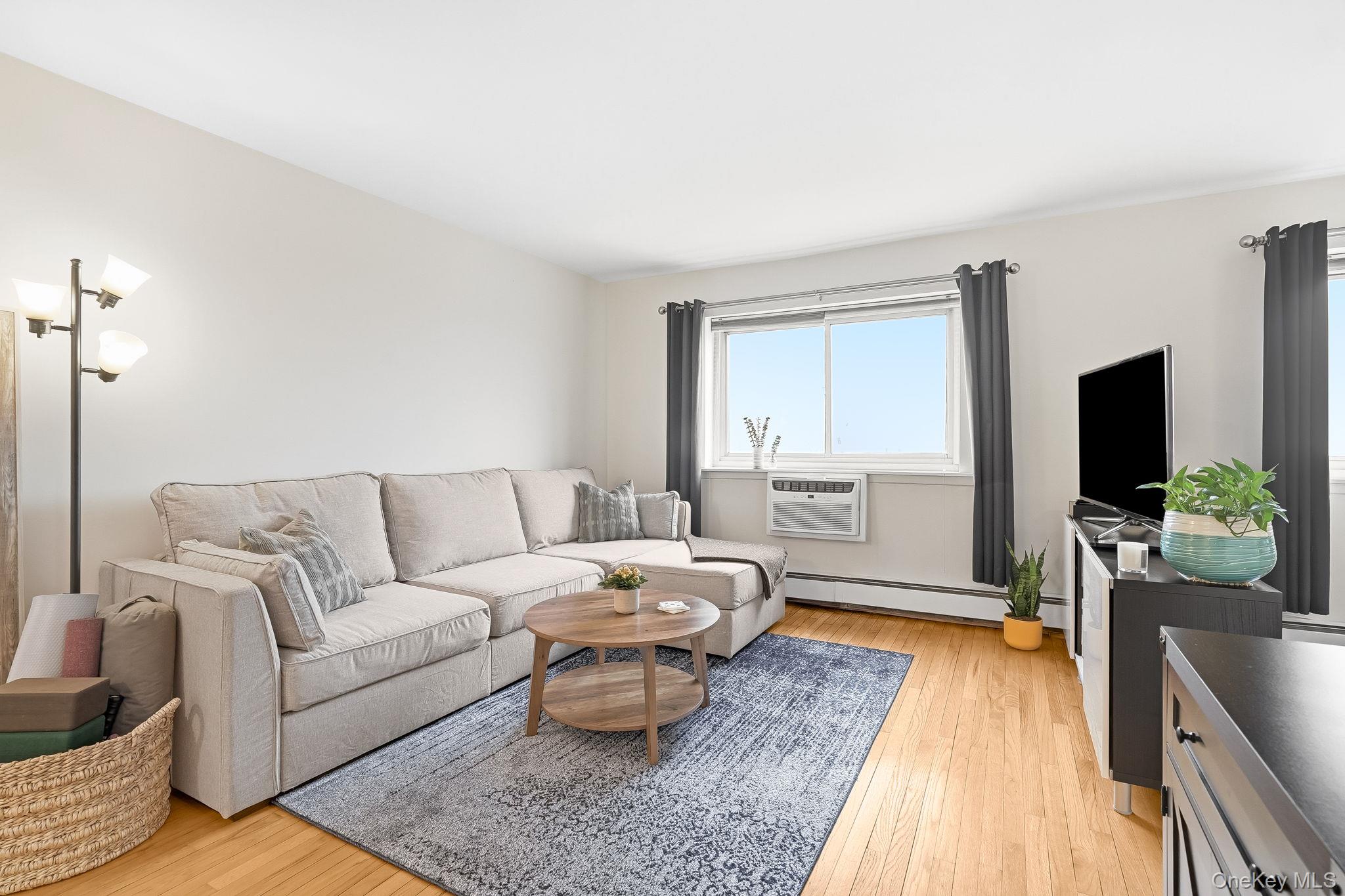 395 Westchester Avenue 6i Property Photo 8