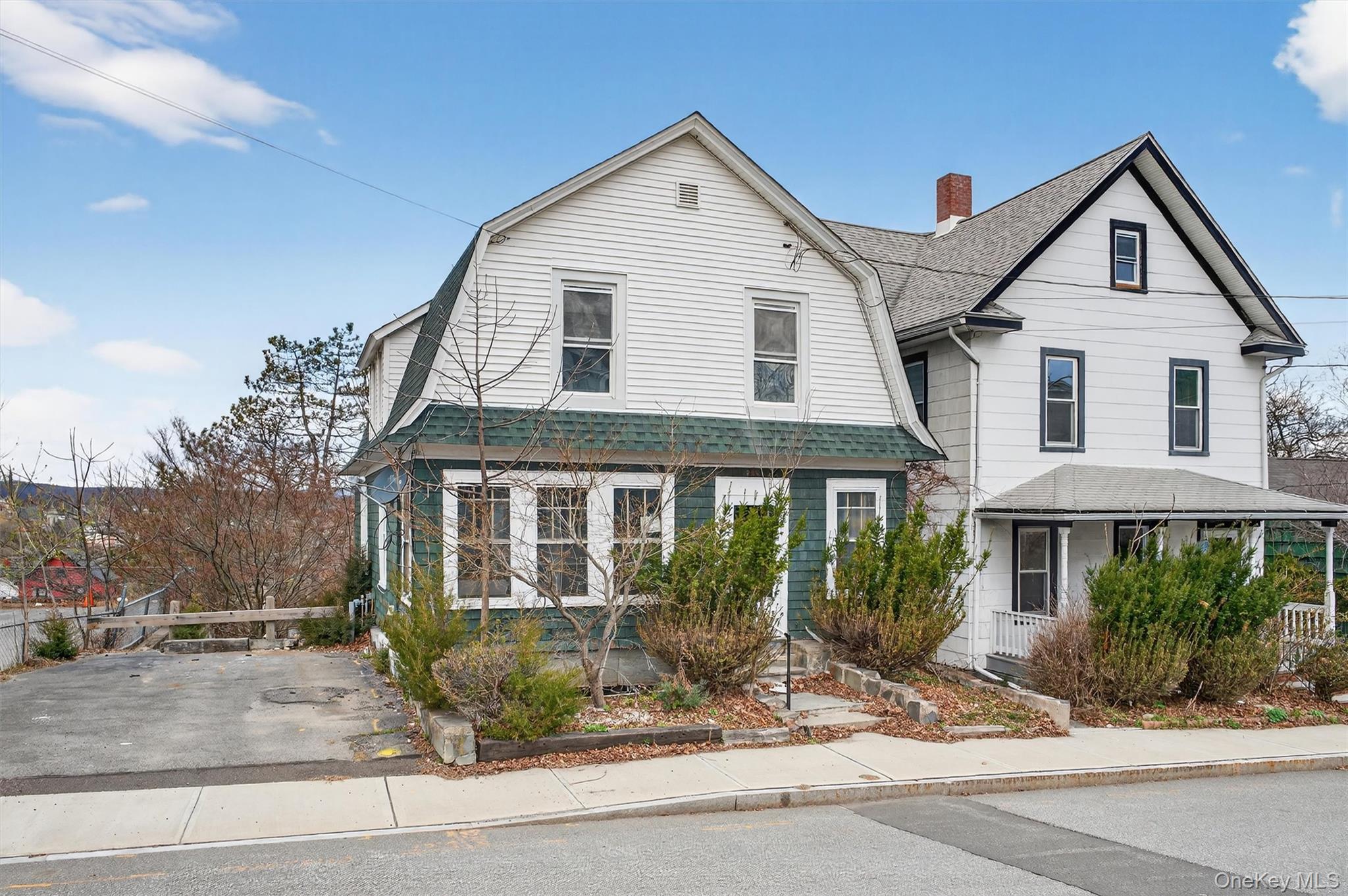 26 1/2 Ridge Street Property Photo 2