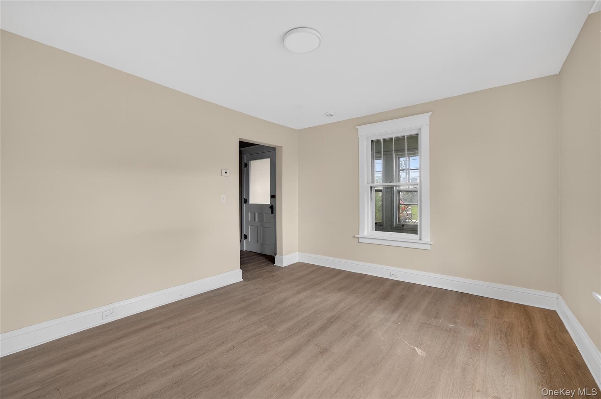 26 1/2 Ridge Street Property Photo 8