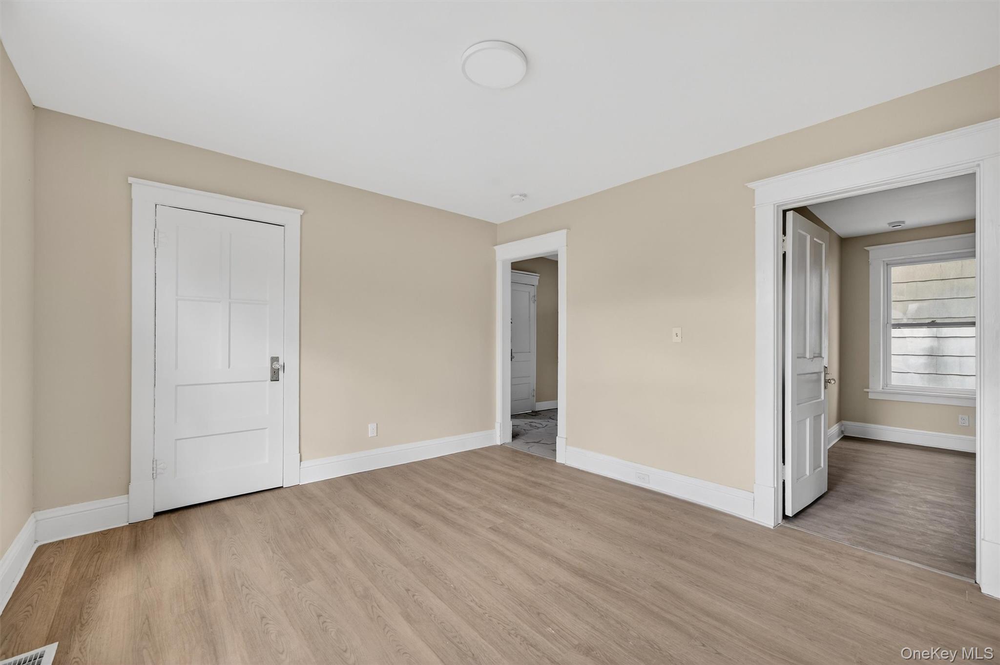 26 1/2 Ridge Street Property Photo 10