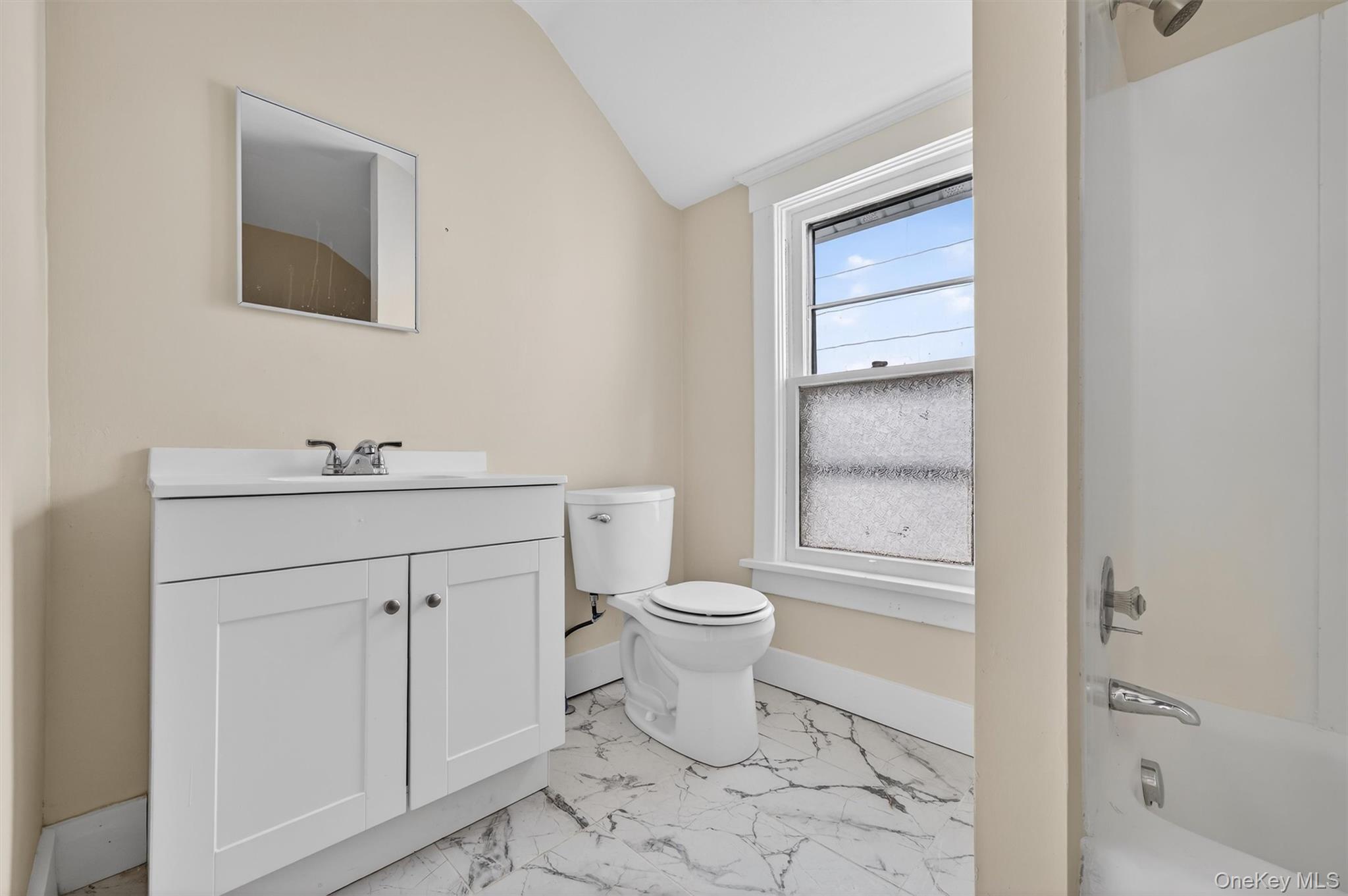 26 1/2 Ridge Street Property Photo 22