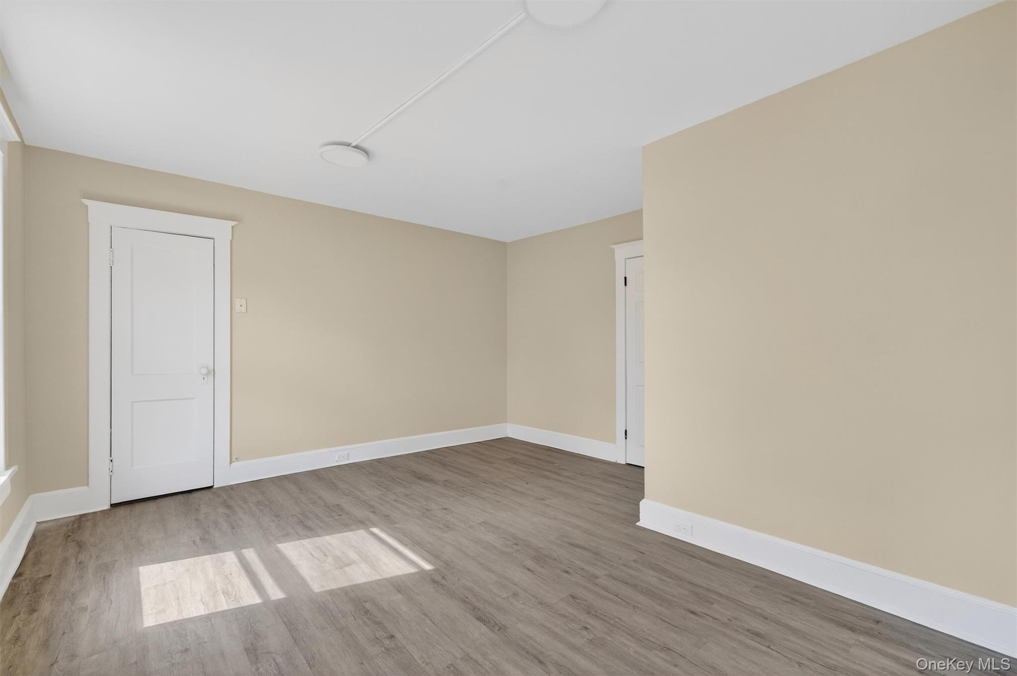 26 1/2 Ridge Street Property Photo 32
