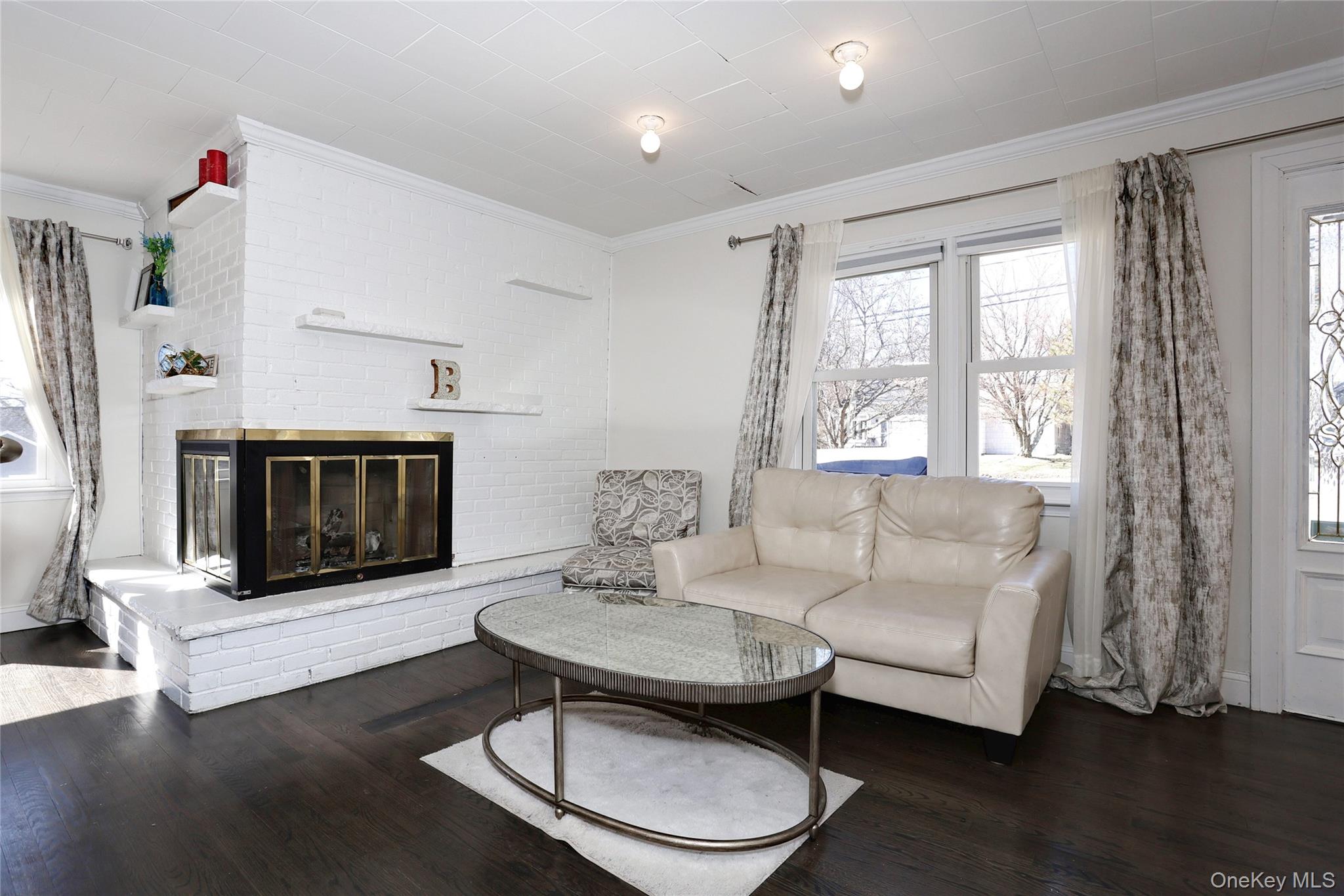 35 Mid Oaks Street Property Photo 6