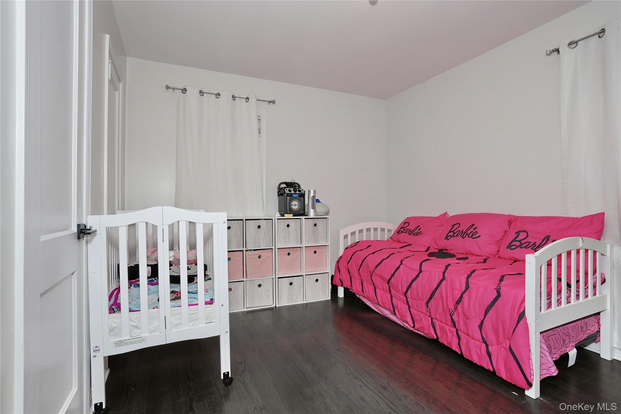 35 Mid Oaks Street Property Photo 11