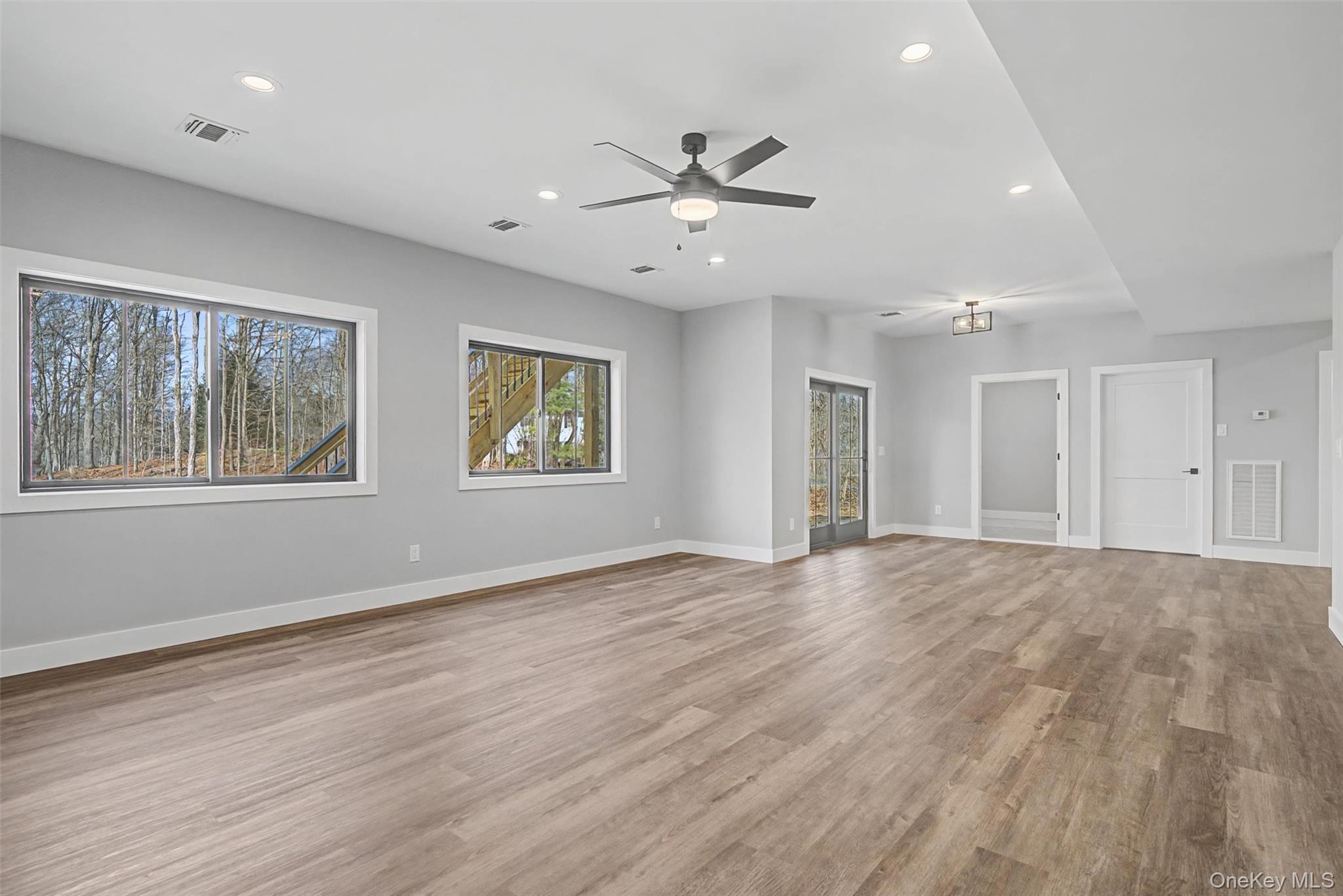 93 York Road Property Photo 32