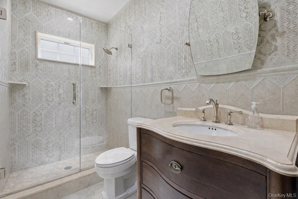 160-14 83rd Street Property Photo 25