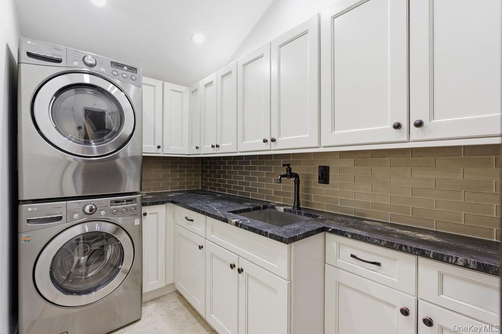 160-14 83rd Street Property Photo 27