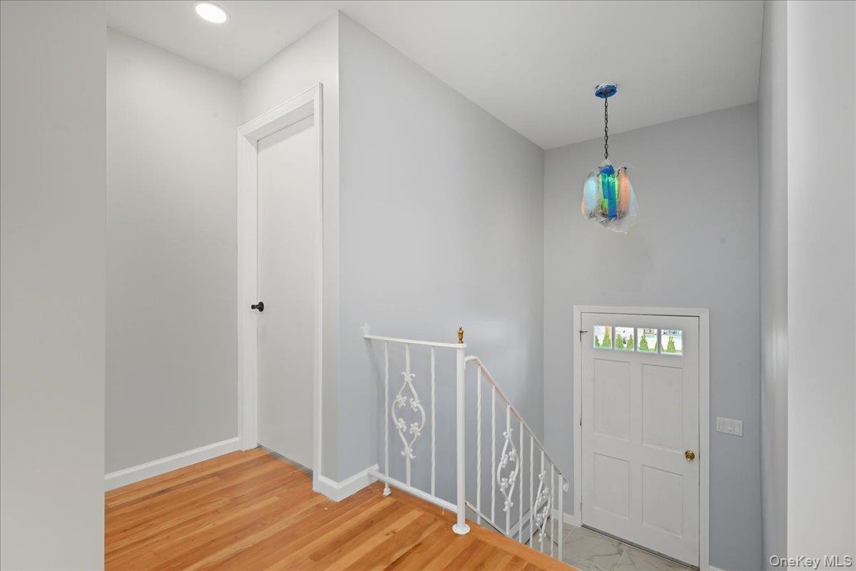 557 Southside Avenue Property Photo 5