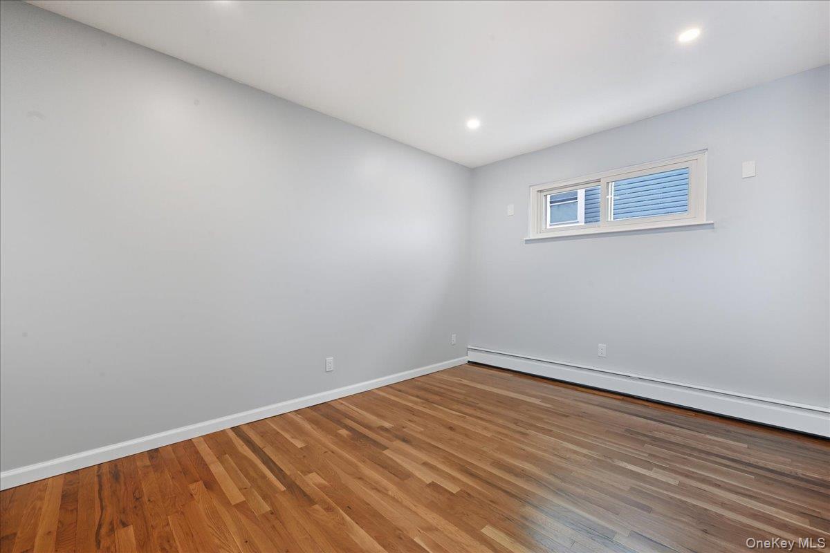 557 Southside Avenue Property Photo 21