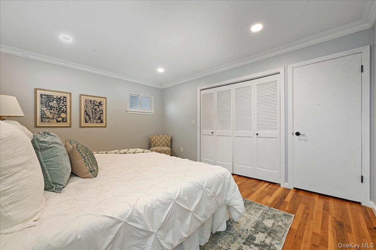 557 Southside Avenue Property Photo 24