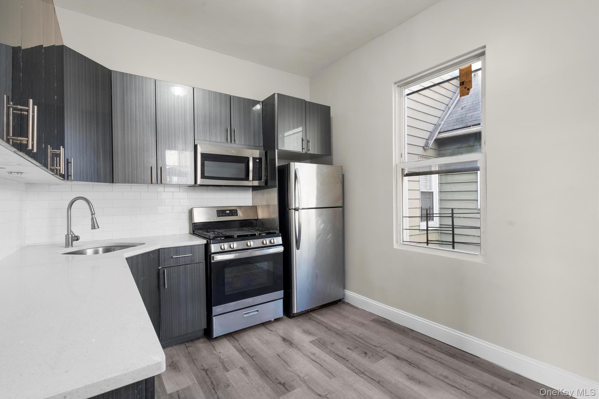 142 Buena Vista Avenue Property Photo 3