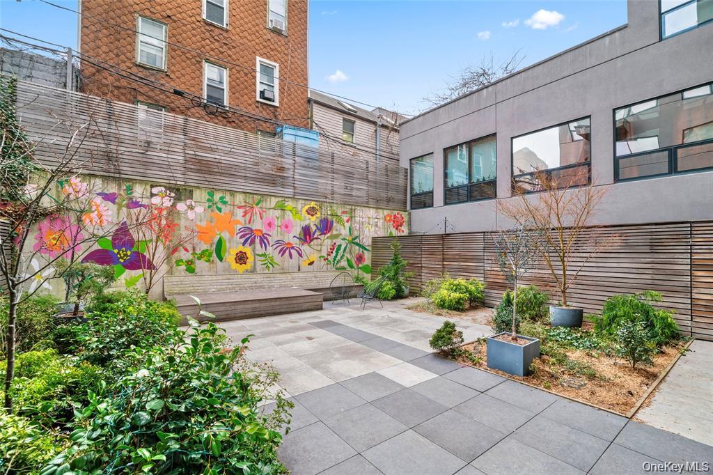 850 Metropolitan Avenue 1e Property Photo 15