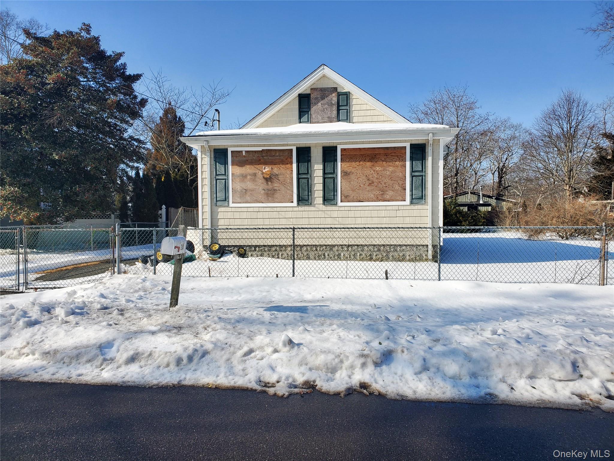 30 Franklin Avenue Property Photo 1