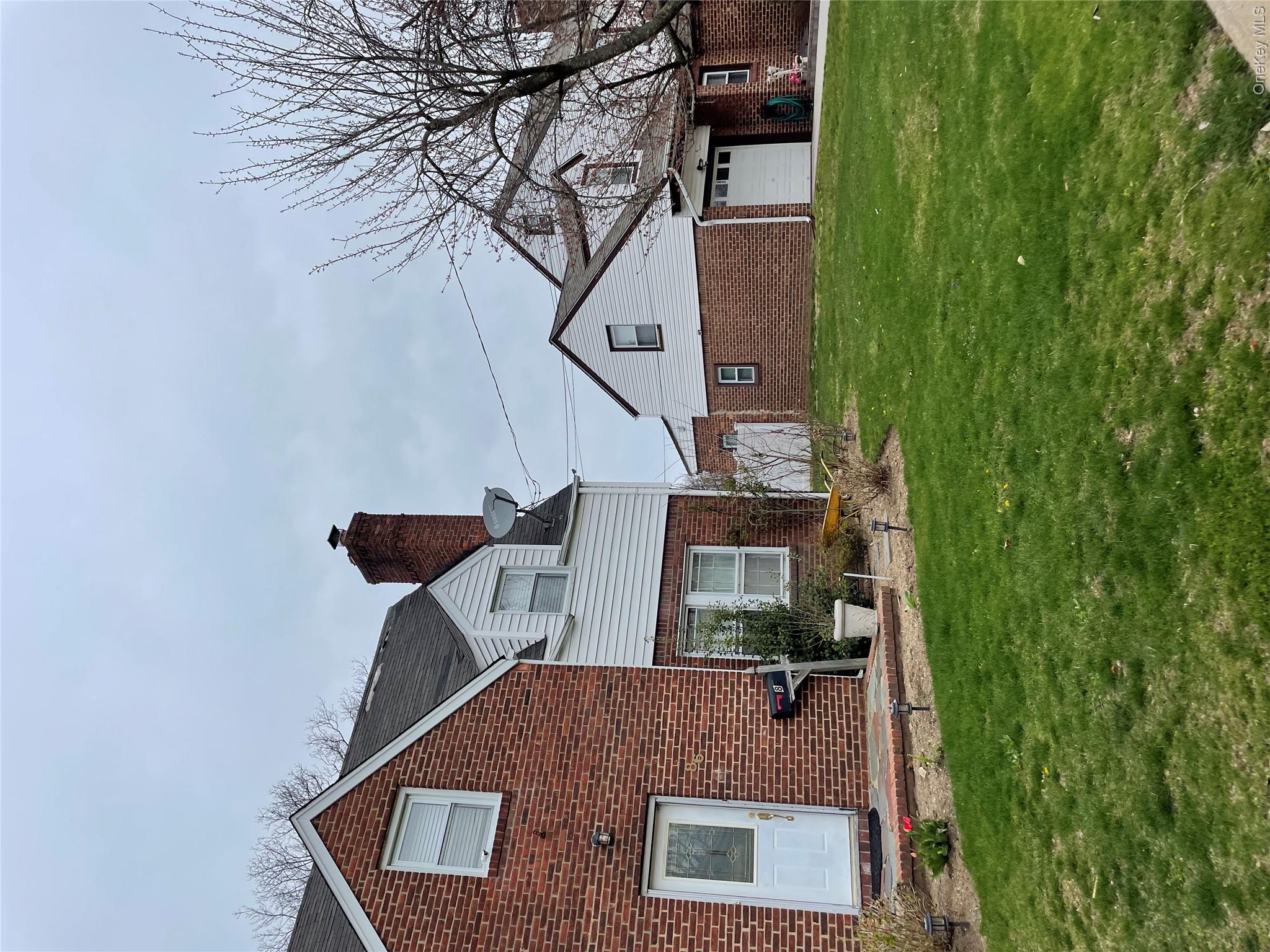 86 W Clinton Avenue Property Photo 6