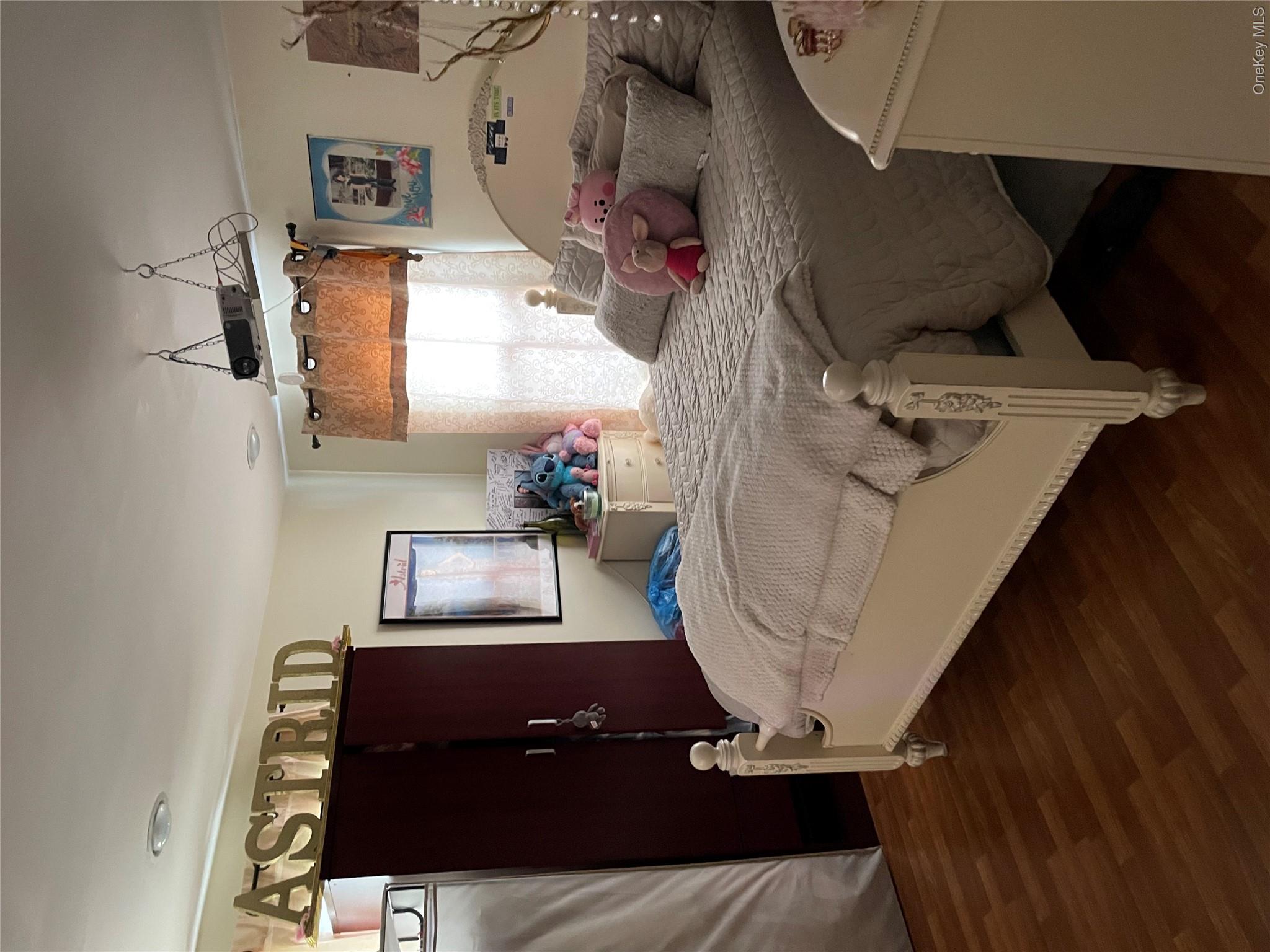 86 W Clinton Avenue Property Photo 7