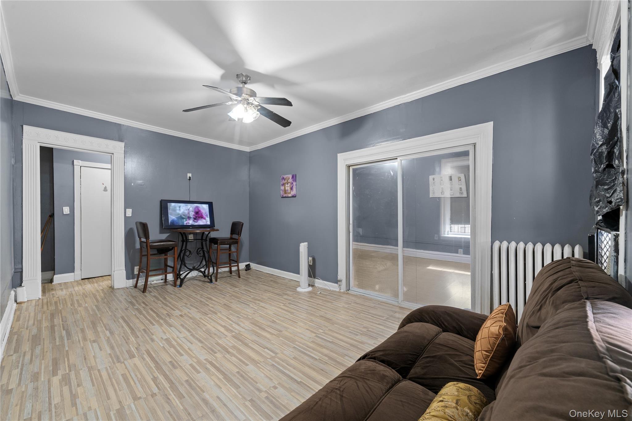 1015 Anderson Avenue 4C Property Photo 1
