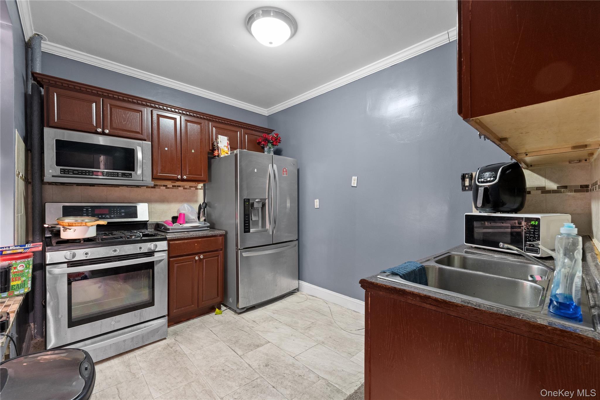 1015 Anderson Avenue 4c Property Photo 5