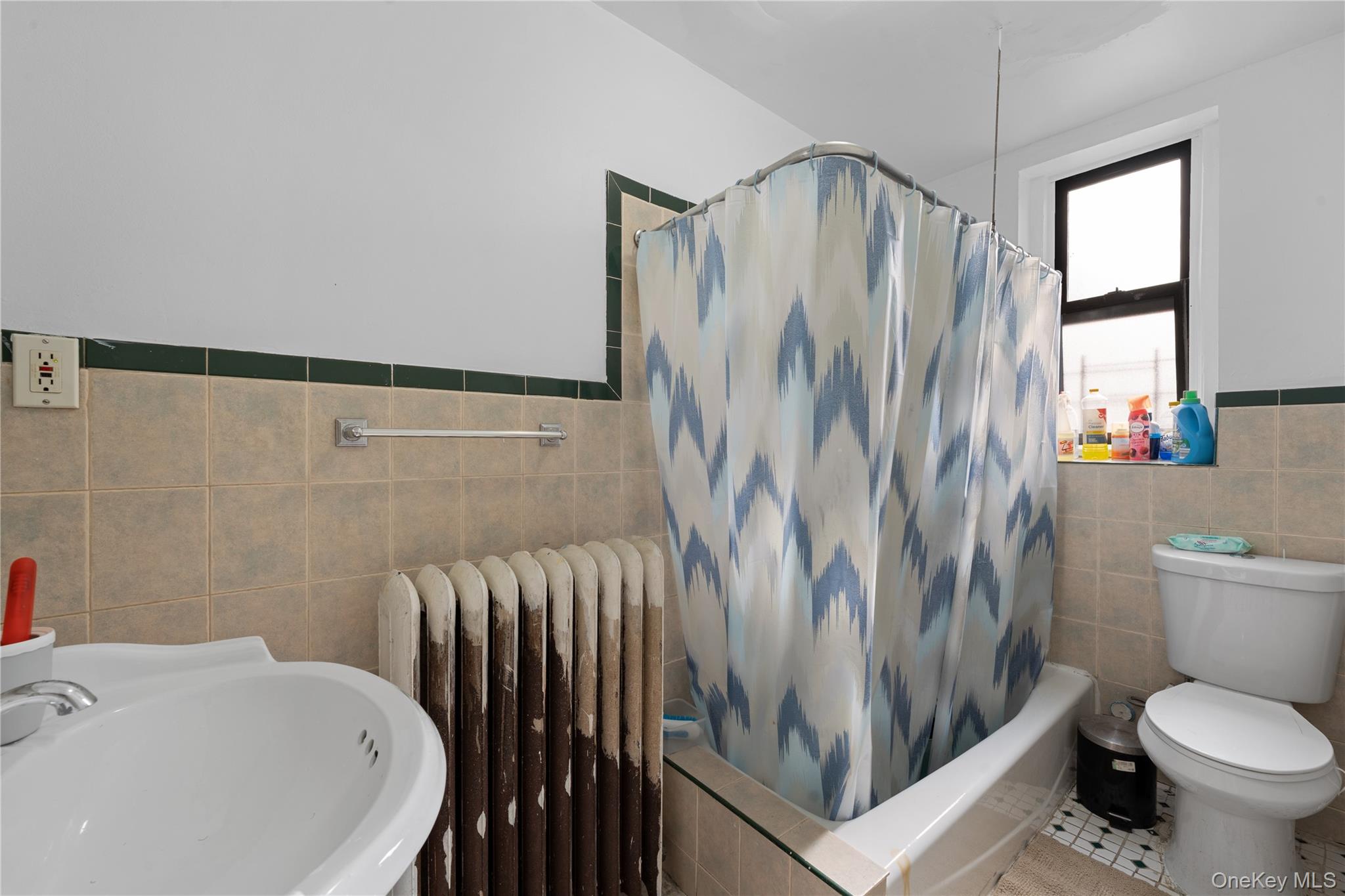 1015 Anderson Avenue 4c Property Photo 9