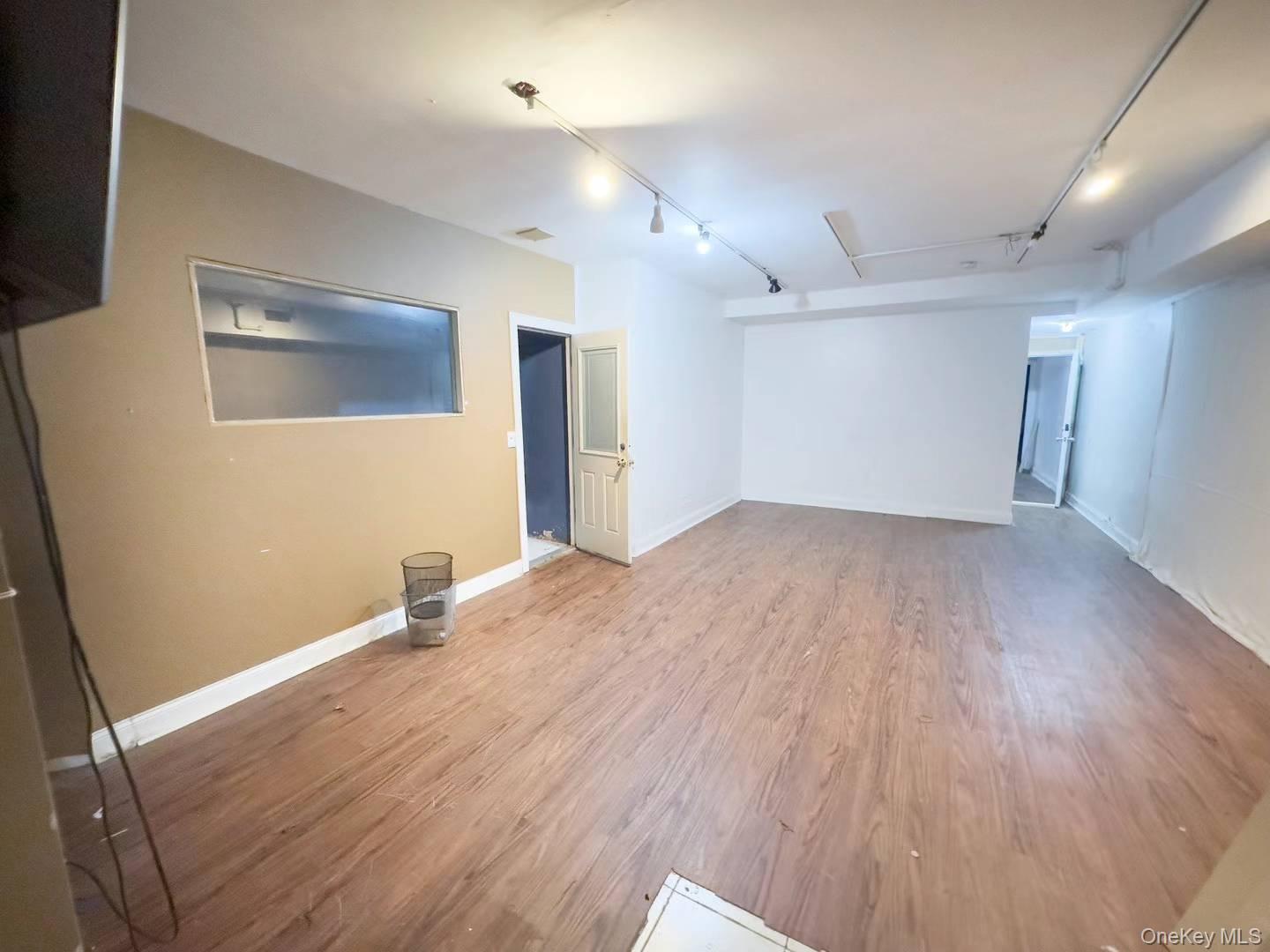 147 Manhattan Avenue Property Photo 7