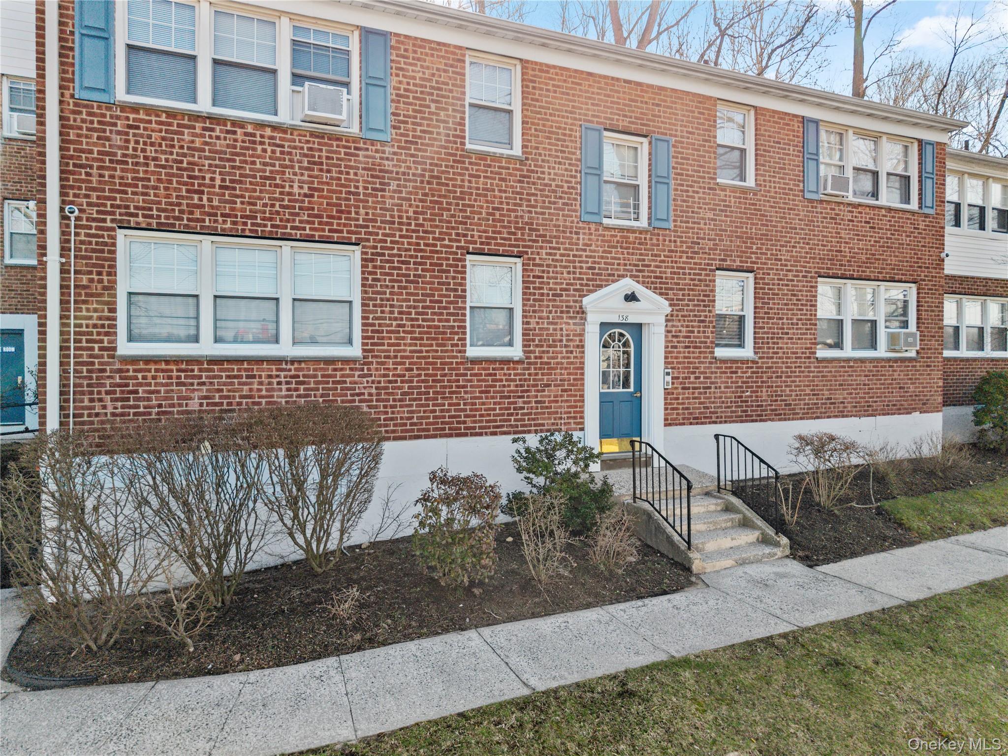 138 Underhill Ave 2b Property Photo 3