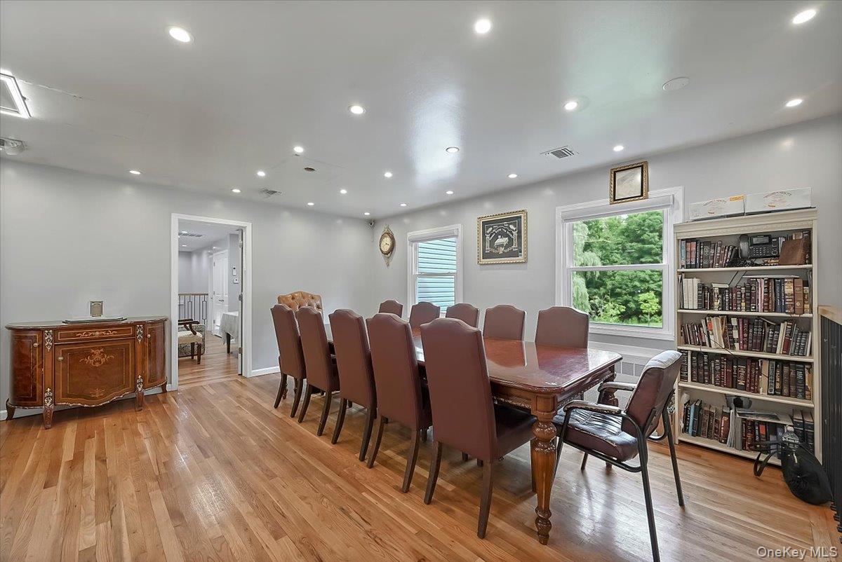 43 Freeland Street Property Photo 23
