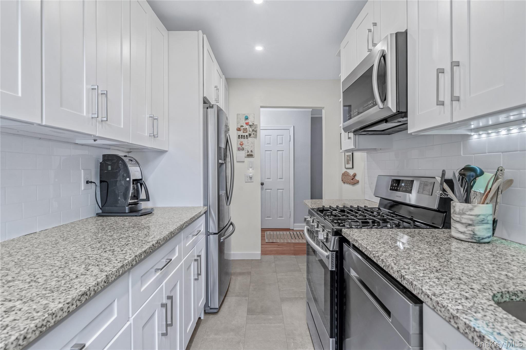 90 Knightsbridge Road 3n Property Photo 9