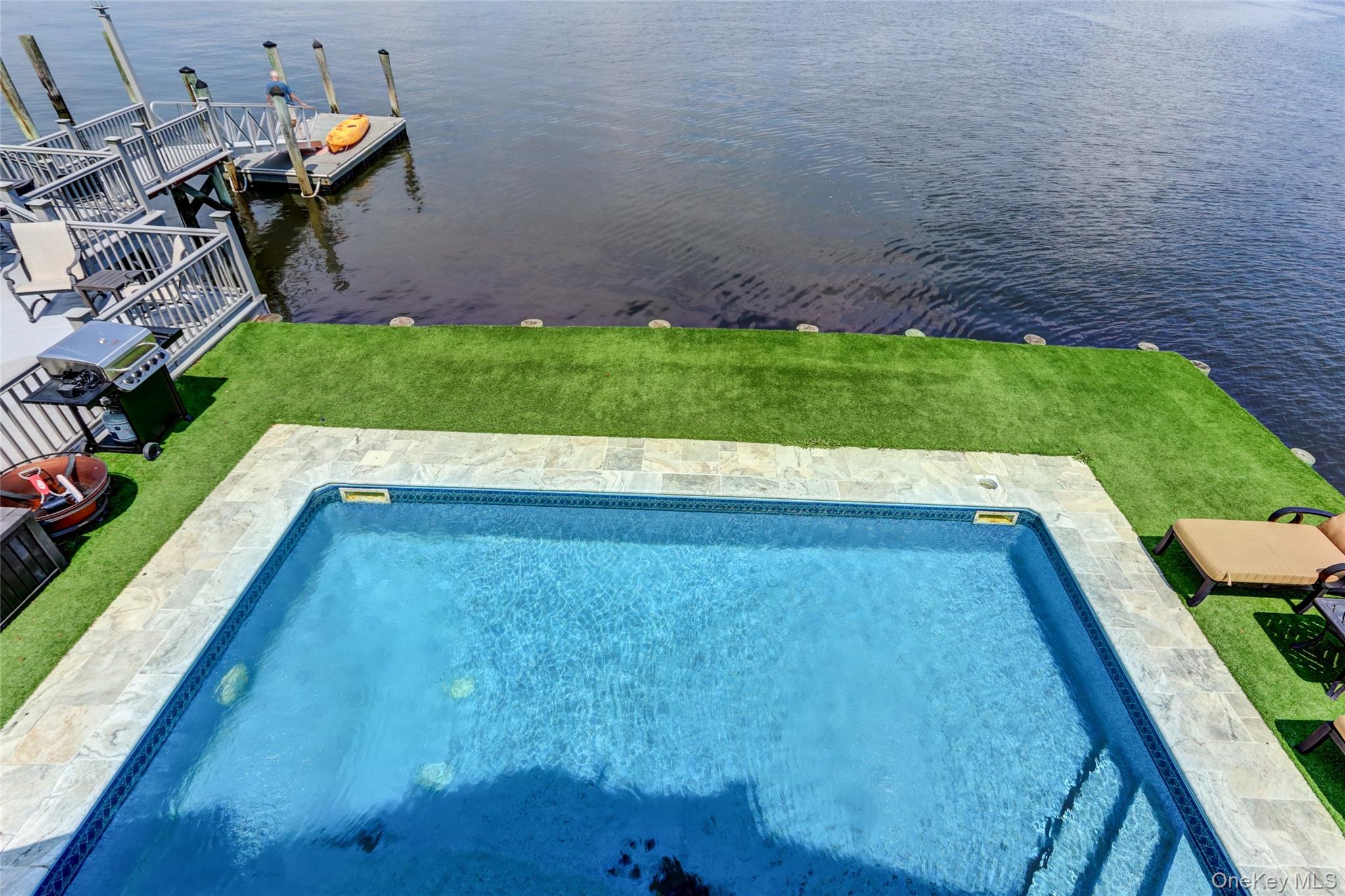 609 E Bay Drive Property Photo 17