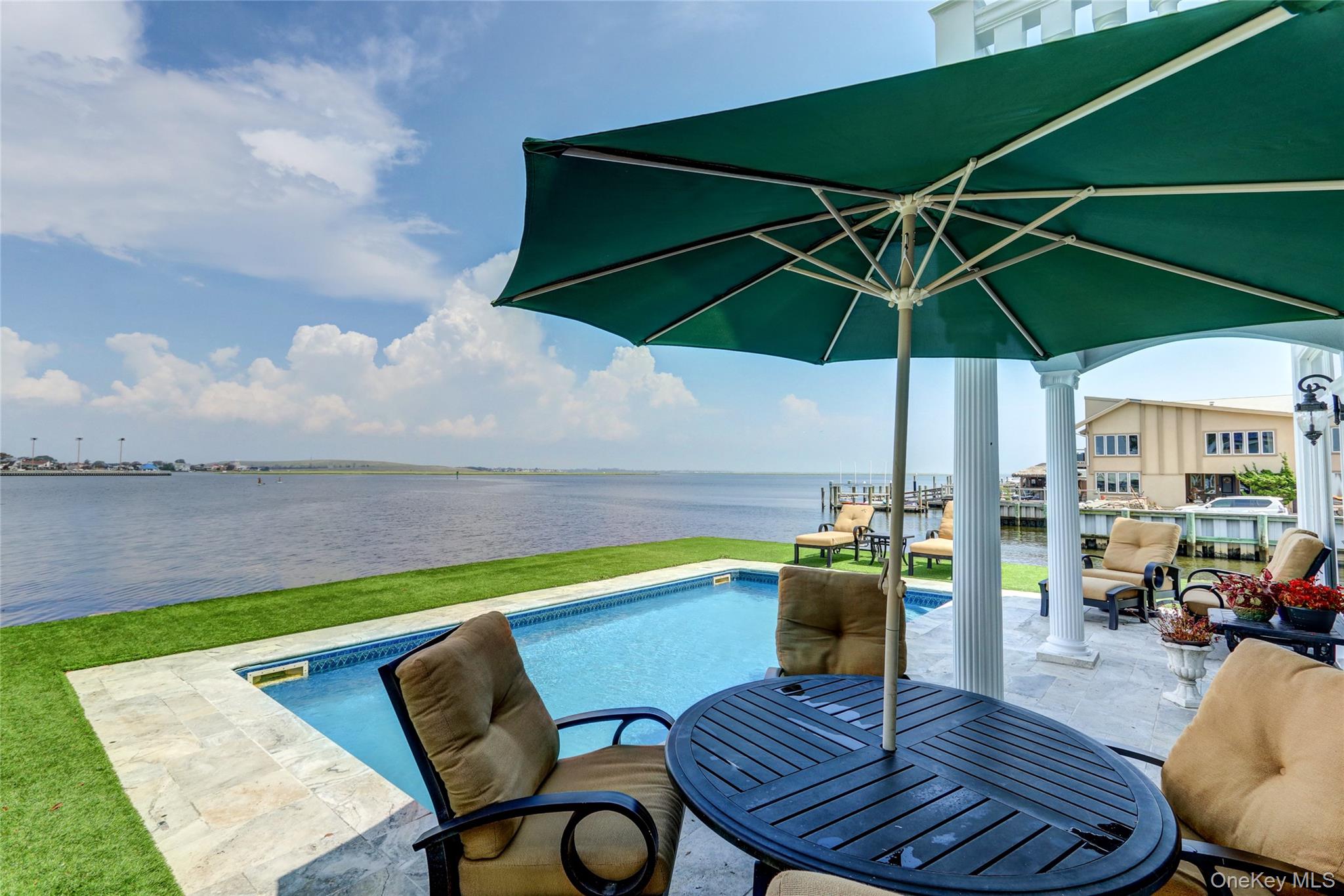 609 E Bay Drive Property Photo 18