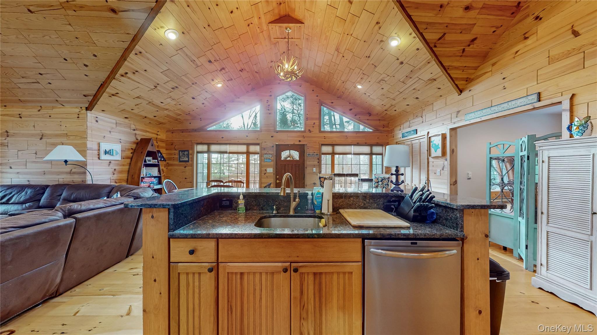 128 Shore Drive Property Photo 8