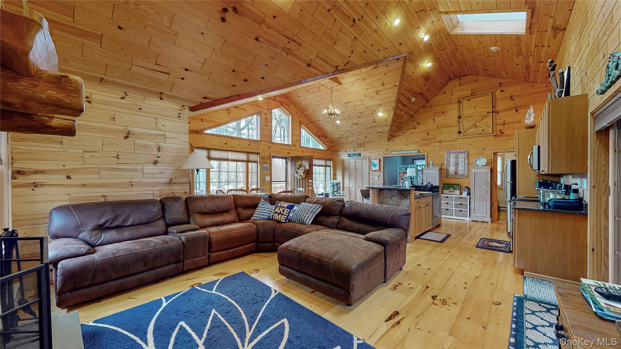 128 Shore Drive Property Photo 11