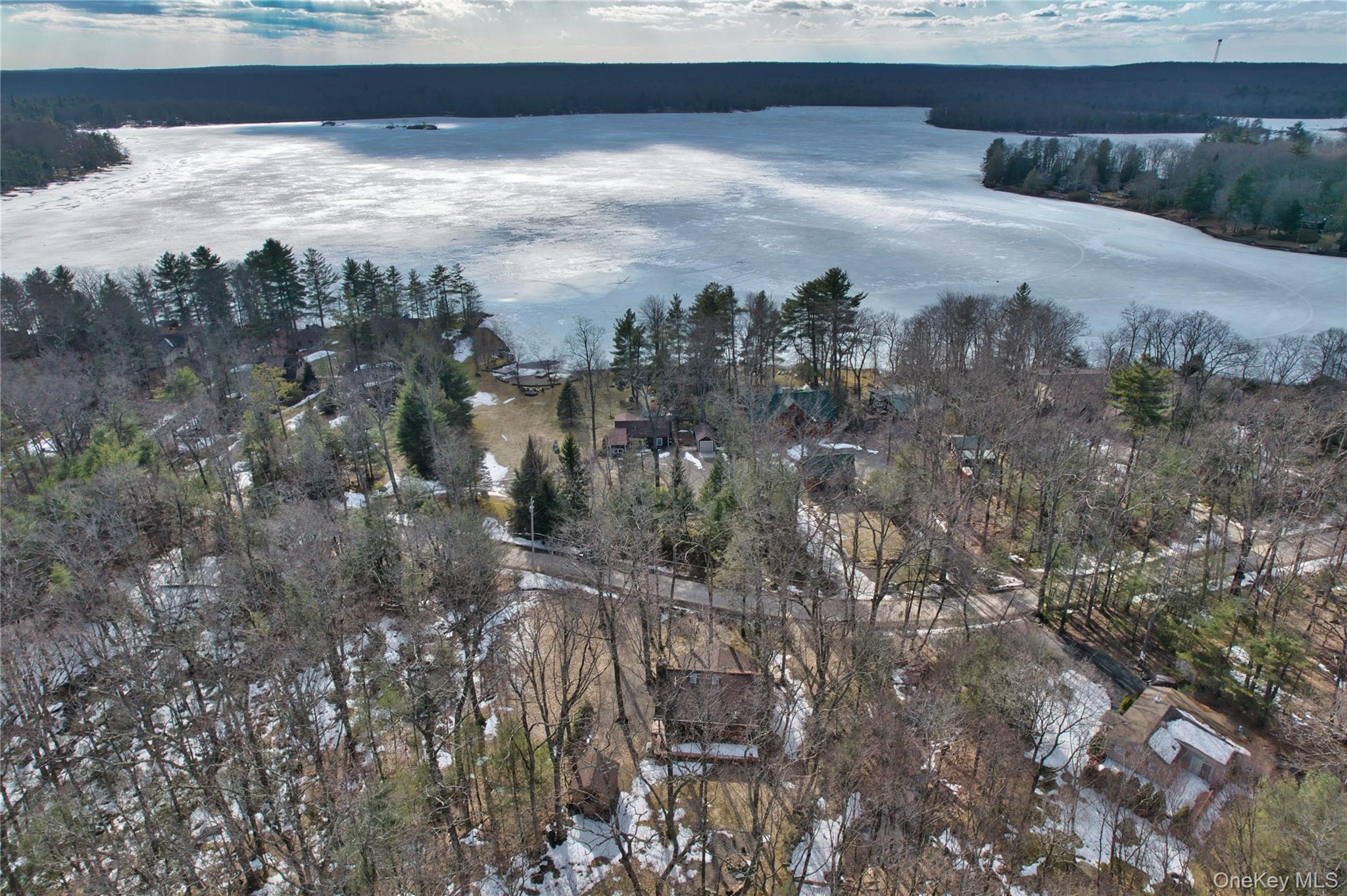 128 Shore Drive Property Photo 16