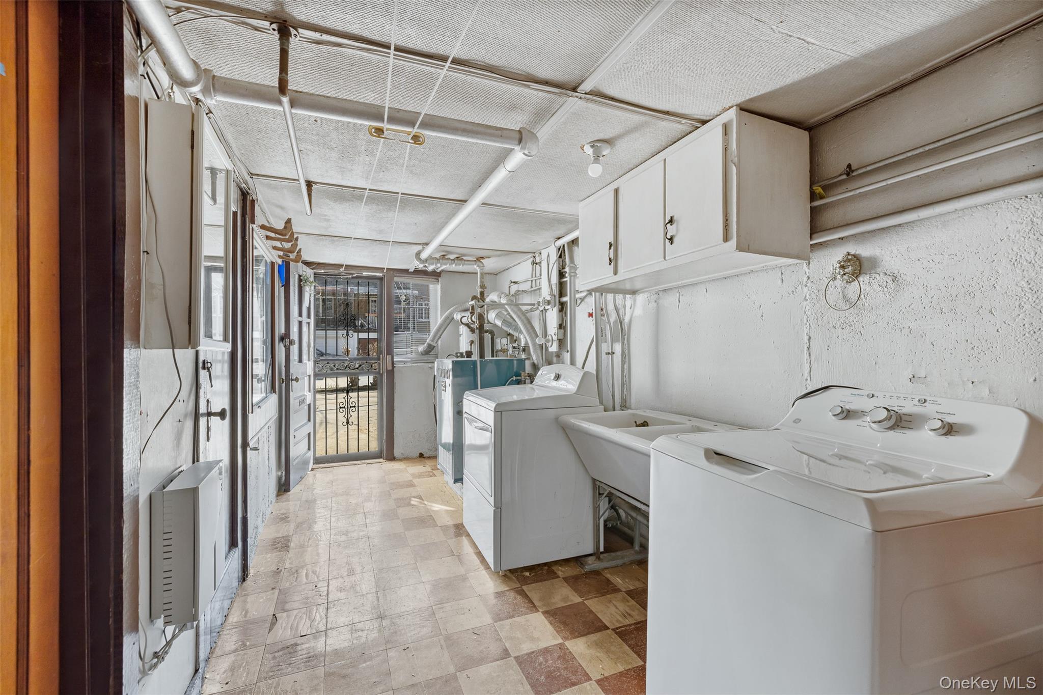 7709 82nd Street Property Photo 17